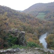 Vue sur la tyrolienne depuis le sentier d' approche (via du Roc du Gorb)