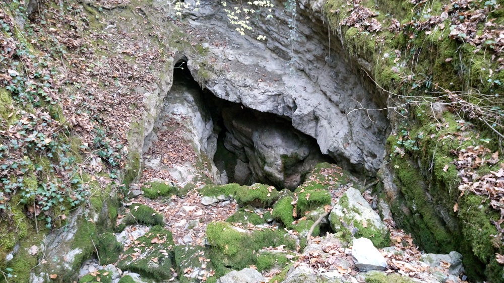 Grotte d' Angon (74)