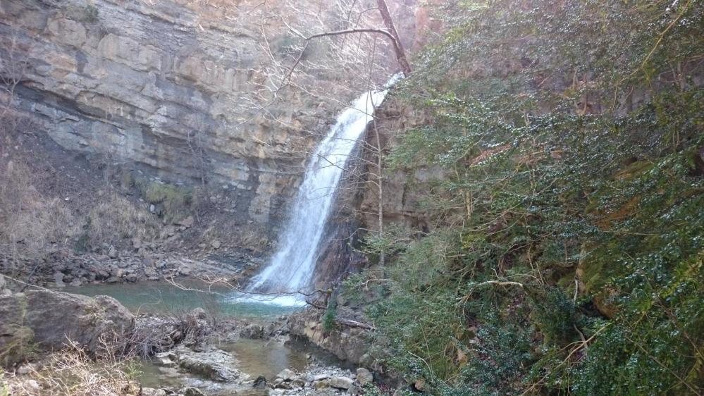 Visite rapide de la cascade des Mathieux en contrebas du GR