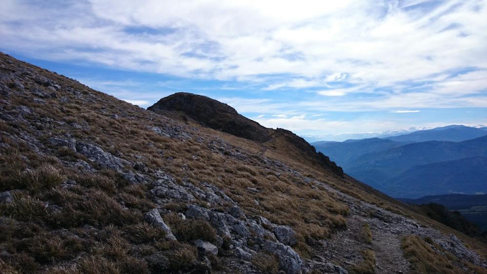 Pech de Bugarach ...le sommet est déjà loin !