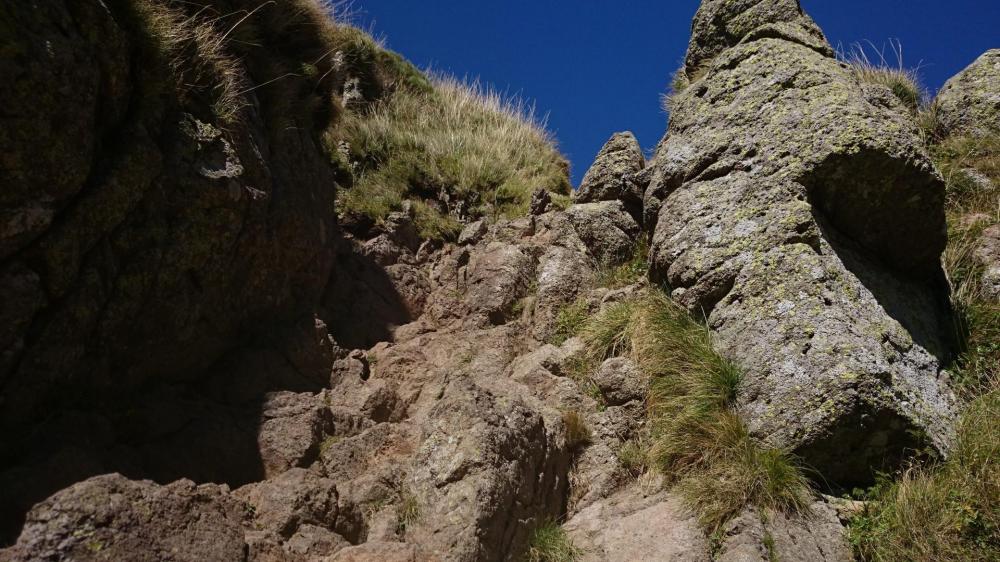 Montée où il faut mettre les mains au passage de la Brêche Rolland