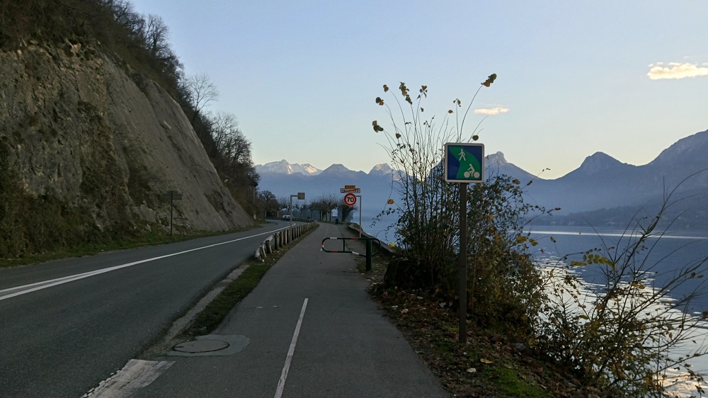 Circuit vélo autour du lac d' Annecy