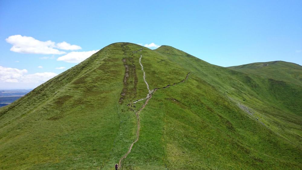 Vers le puis de la Tâche