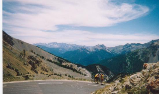 col de l’ Izoard (départ de la descente vers Guillestre)(juillet 2003)