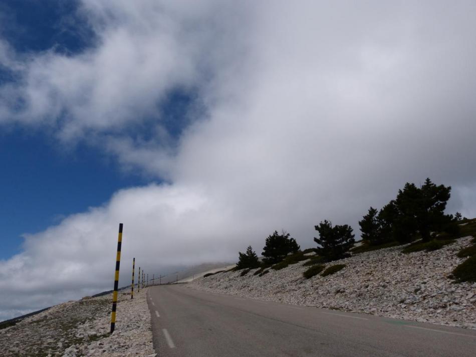 les derniers kilomètres du Ventoux