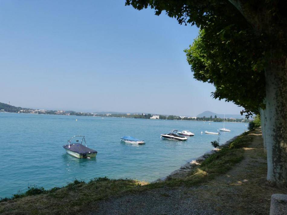 de l' autre côté,Annecy !