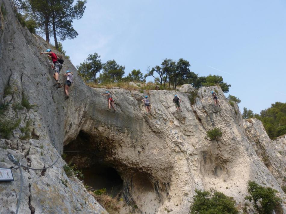 arrivée à la grotte des Baumes (parcours retour au dessus