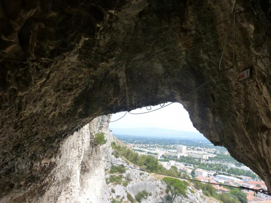 autre vue de la grotte des Baumes à Cavaillon