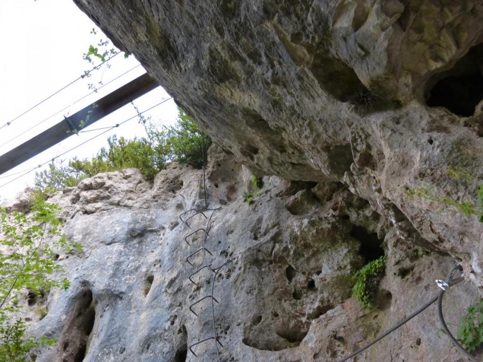 la descente sous la passerelle du Boffi