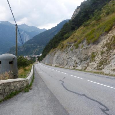 les rampes de la montée vers Aussois au dessus de Modane