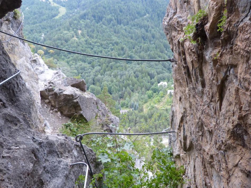 petit pont de singe à la sortie de la grotte (Rouas)