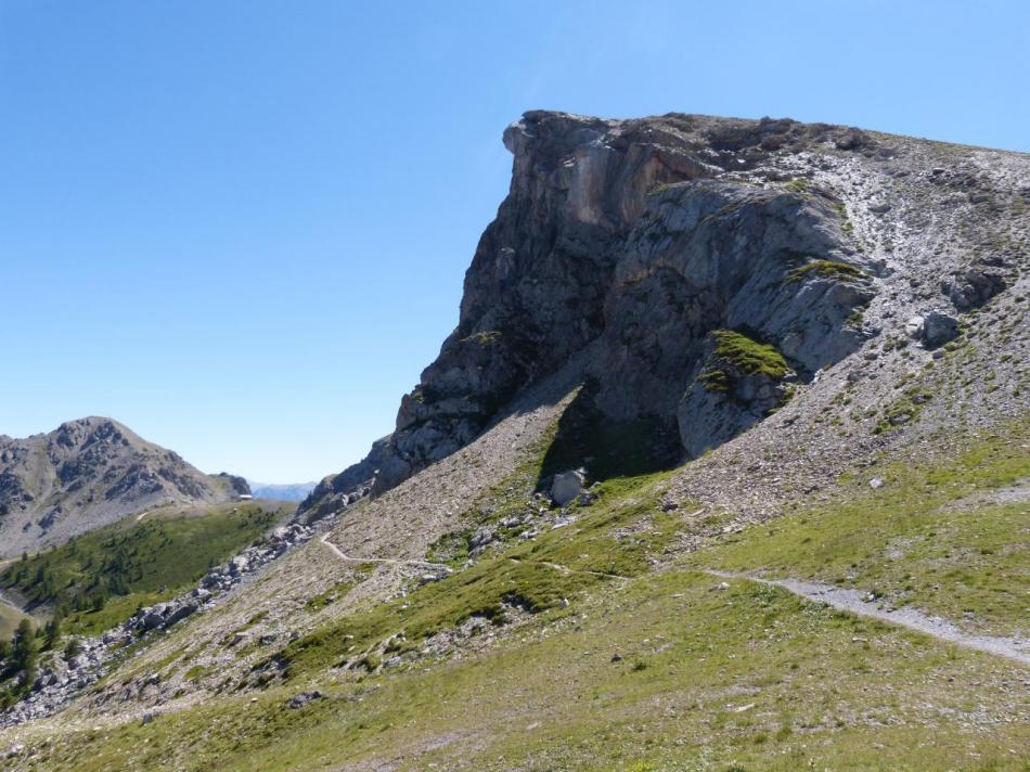 vue d'ensemble sur le rocher blanc à la descente