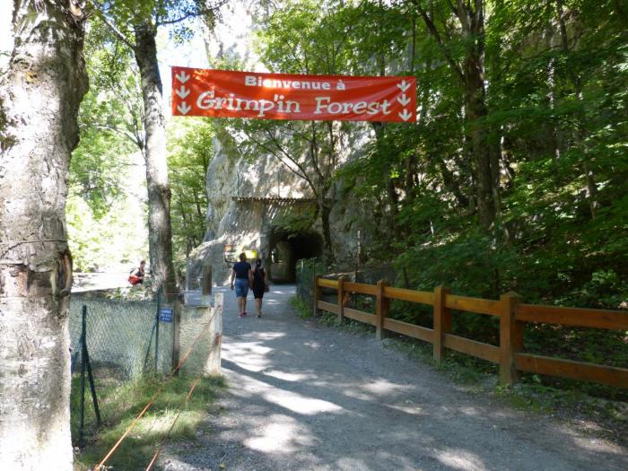 accès au parc aventure du parc de la Schappe