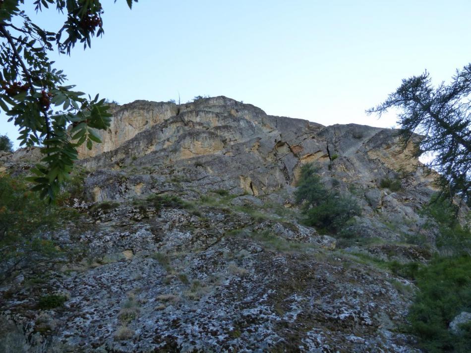 vue d'ensemble de la via ferrata du rocher du bez (parcours 1)