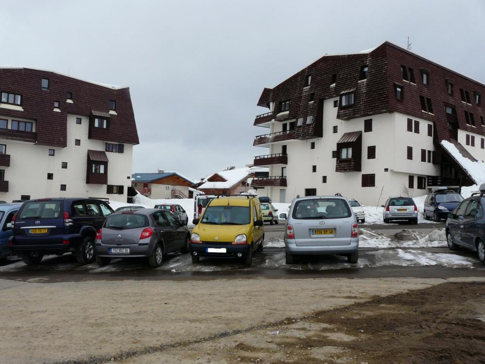 Stationnement Alpe d' Huez (ski)