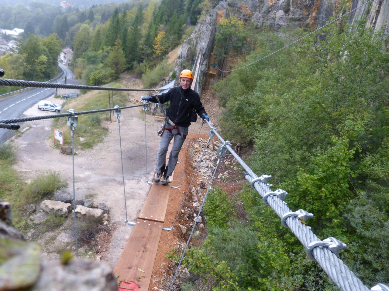 grande passerelle - parcours ludique via de Morez, en retour la tyrolienne