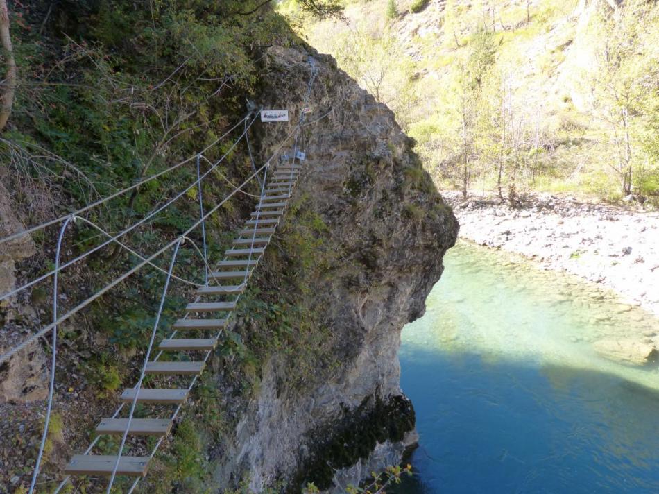 la passerelle à la via verte (gorges de la Durance)