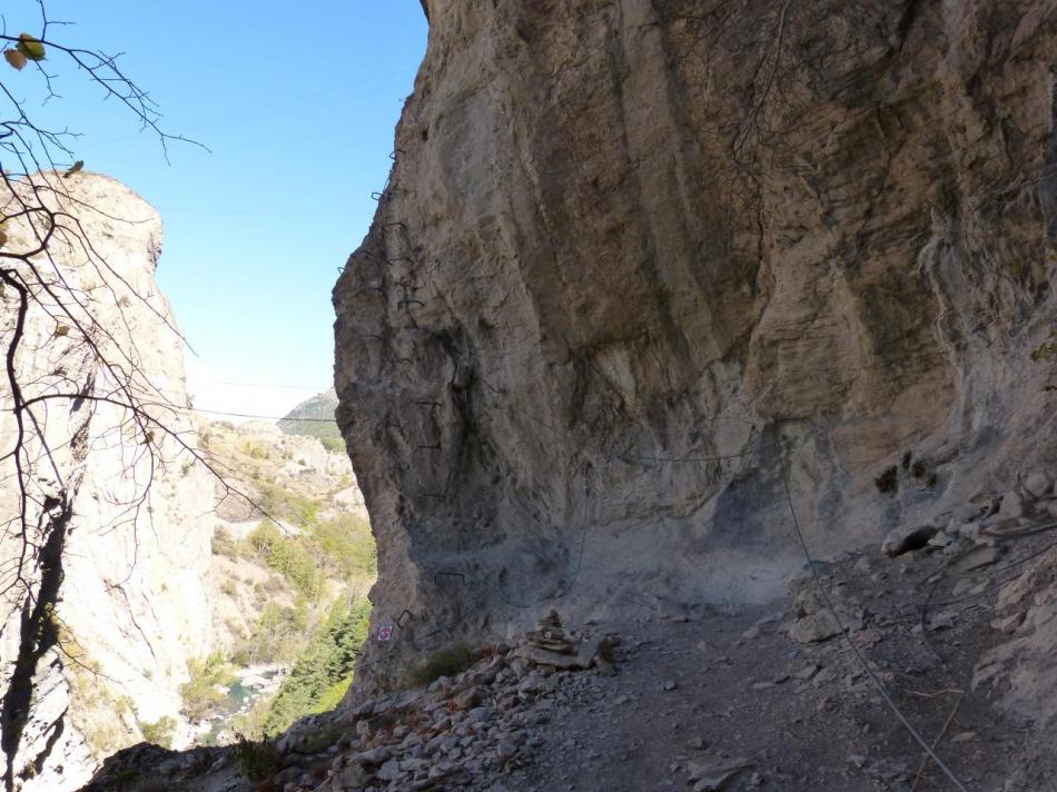 via des gorges de la Durance - parcours rouge, vers la sortie (siphon)