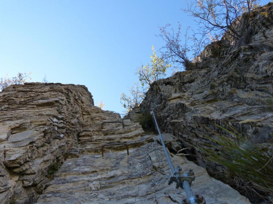 via noire dans les gorges de la Durance, dernier effort !