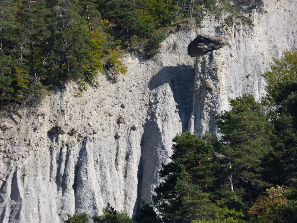 Cheminées de fée dans la montée vers Réallon