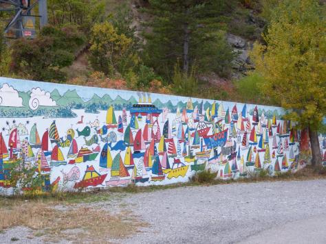 Jolie fresque au Barrage de serre ponçon