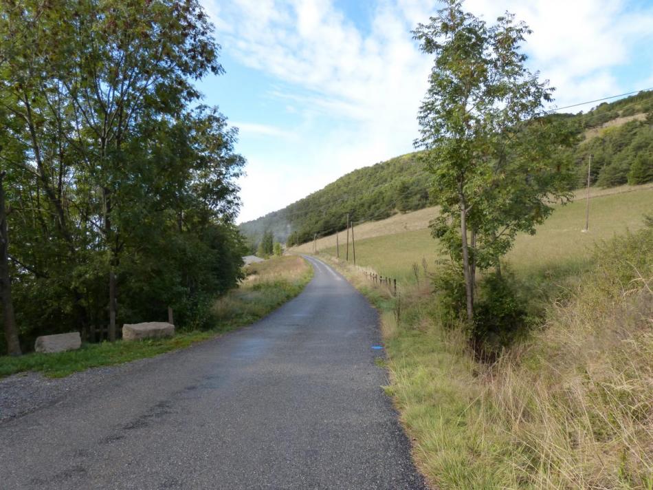 dans la montée après Théus