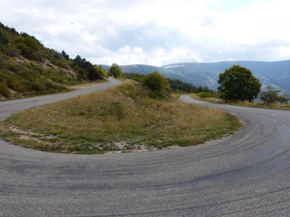 les lacets du col de Perty