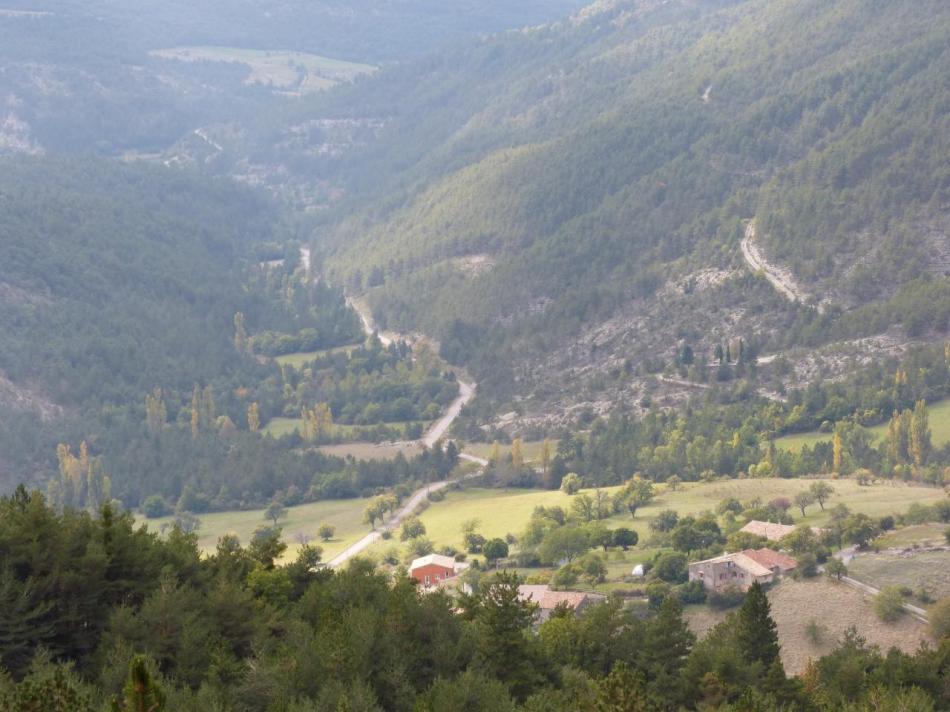 la route d'approche du col de Perty avant Montauban