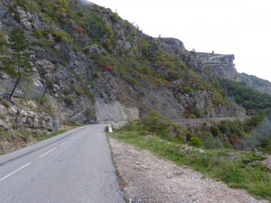 Descente vers la Rochette et St Auban