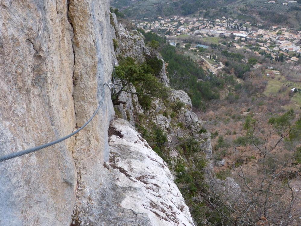 Traversée facile dans les premiers cent mètres de la 