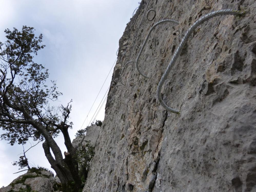 "La Testouriasso" Buis les Baronies, un pont népalais s' annonce !