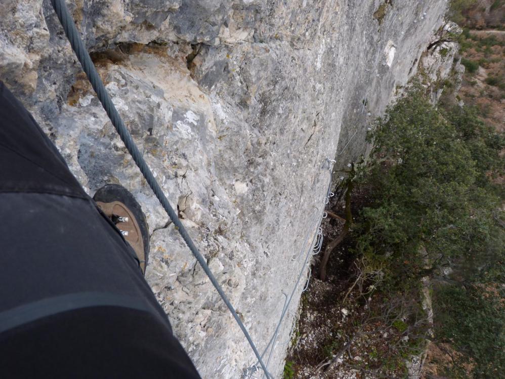 "La Testouriasso" Buis les Baronies,vertical et déversant !