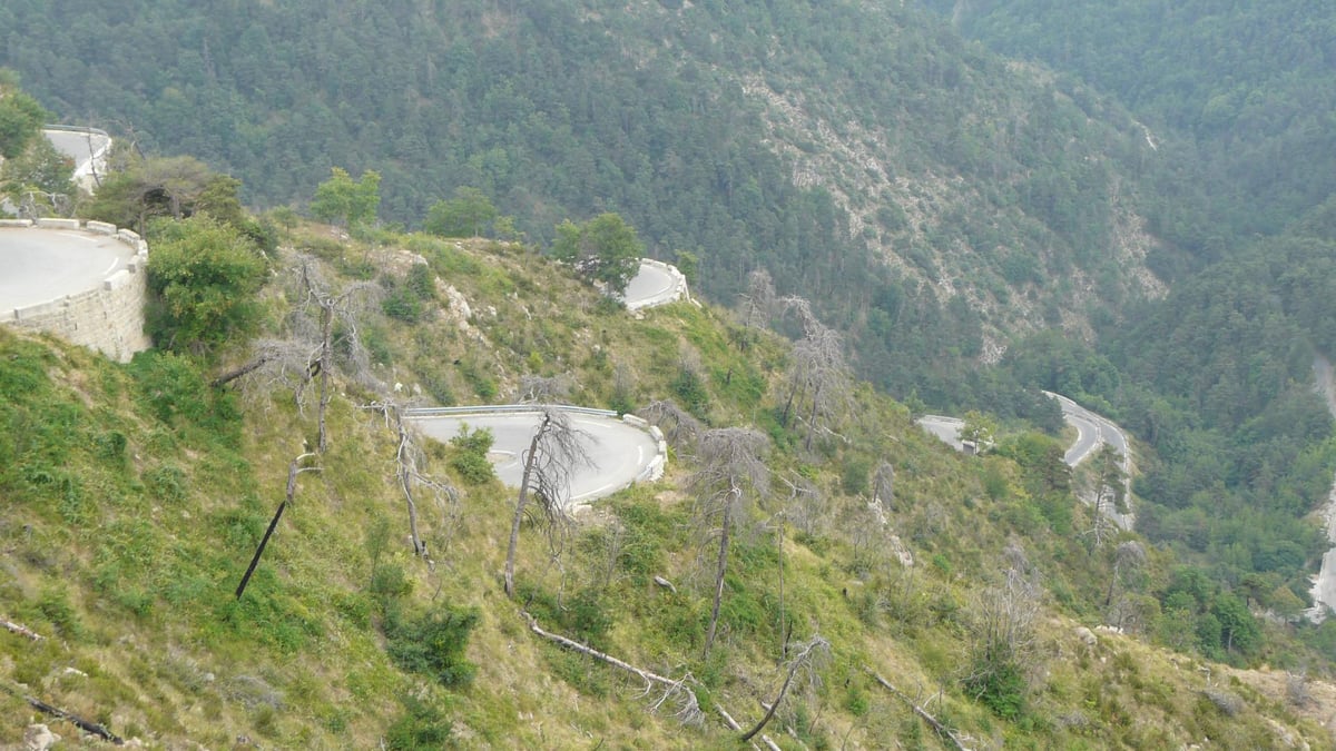 les lacets du col de Braus