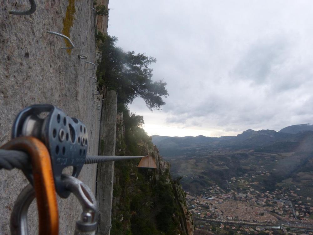 Prêt pour le départ ....Via ferrata à Buis les Baronies la " Thiousso" (Drôme)