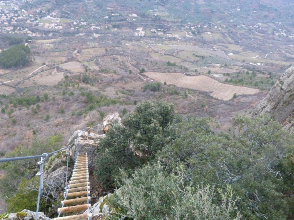 L' échelle de rondins vue de dessus - Via ferrata à Buis les Baronies la 