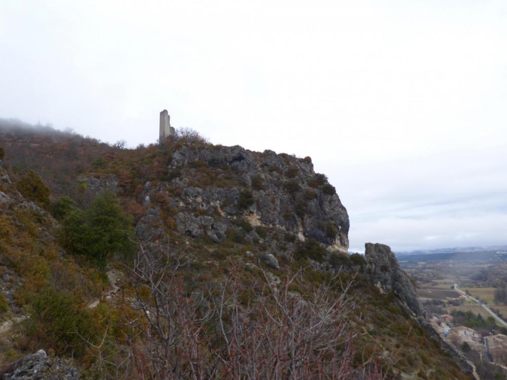 ruines de la chapelle St andré et la tour de guet