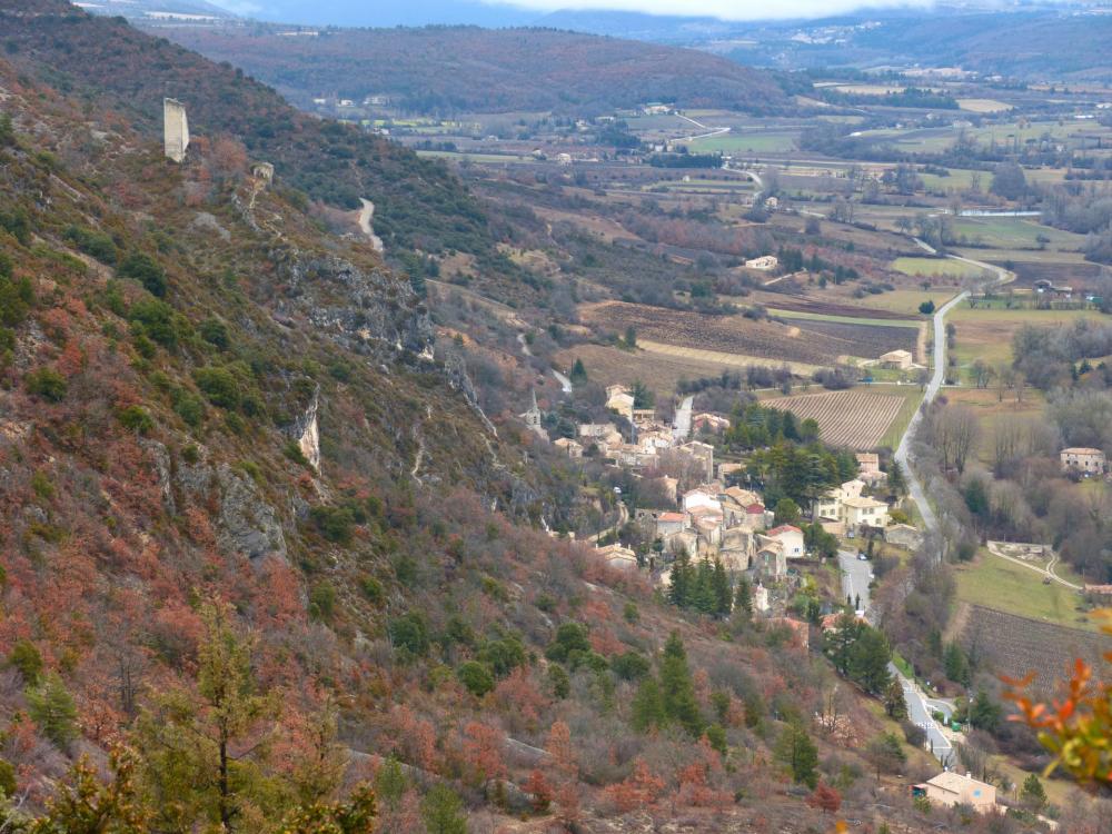 zoom sur le village de Monieux