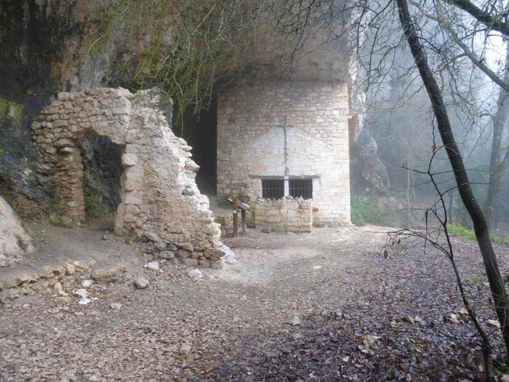 la chapelle St Michel dans les gorges de la Nesque