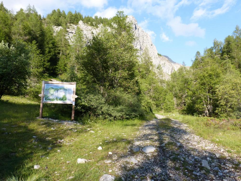 panneau d'information de la via ferrata de Rouanne à Ancelle