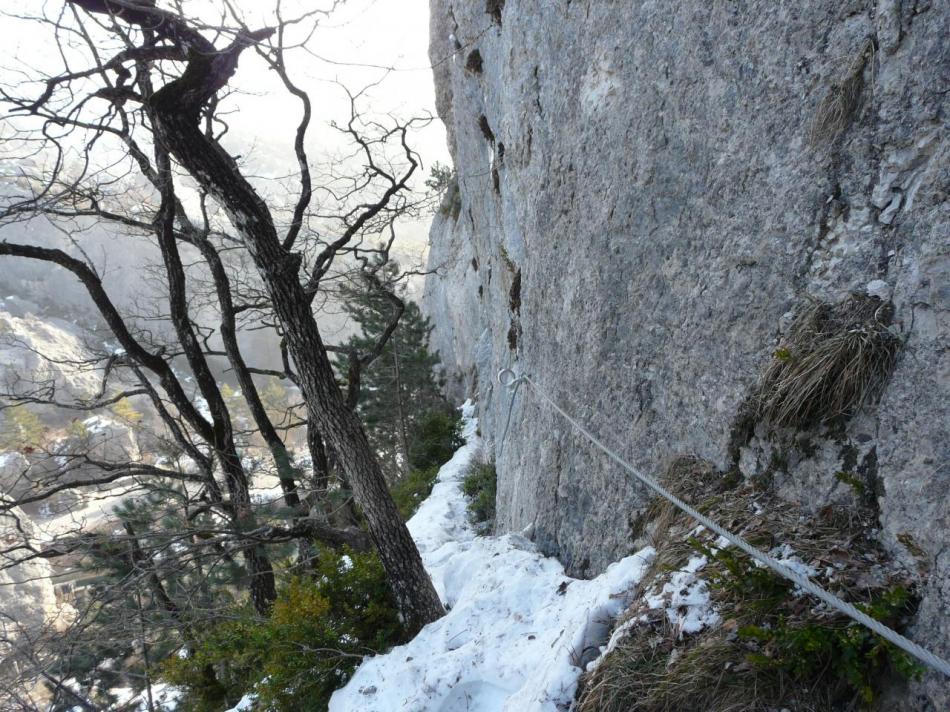 via du Claps, de la neige pour commencer !