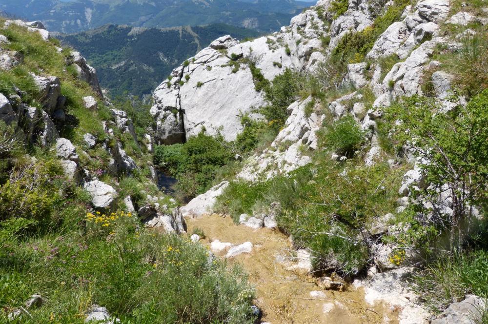 le ruisseau de la Lumineuse qui alimente la cascade du chemin du retour !