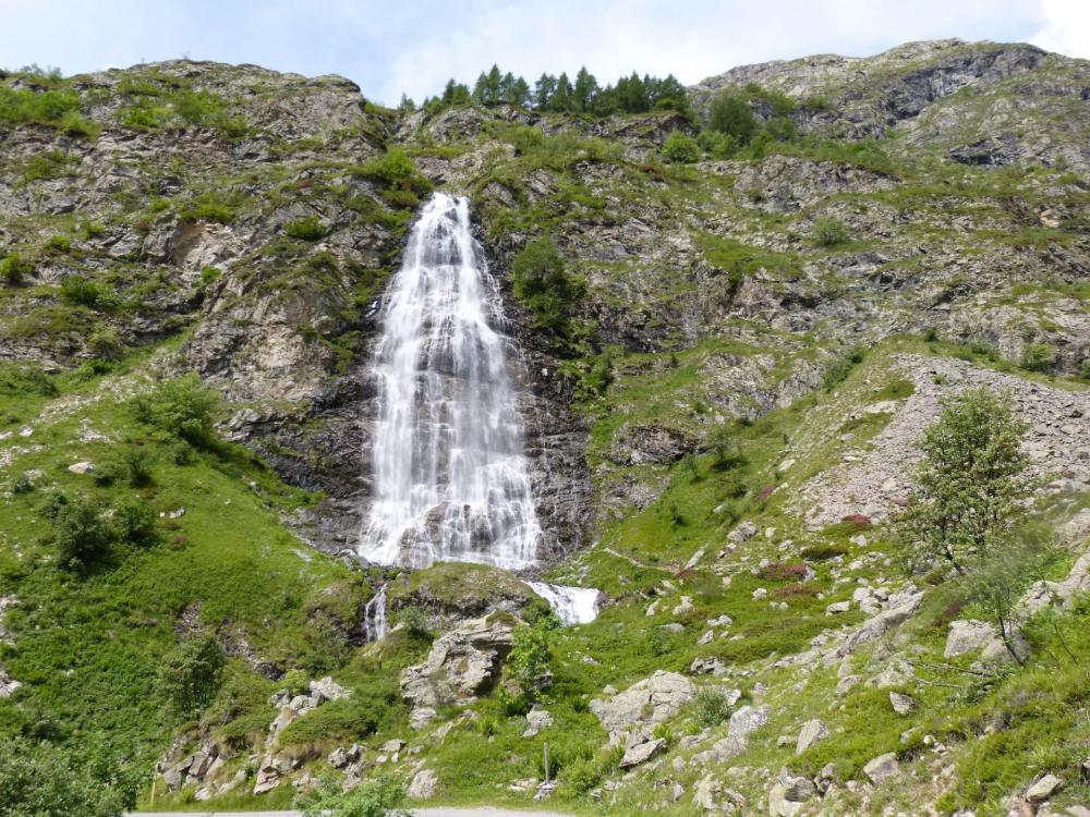 la cascade du voile de la mariée