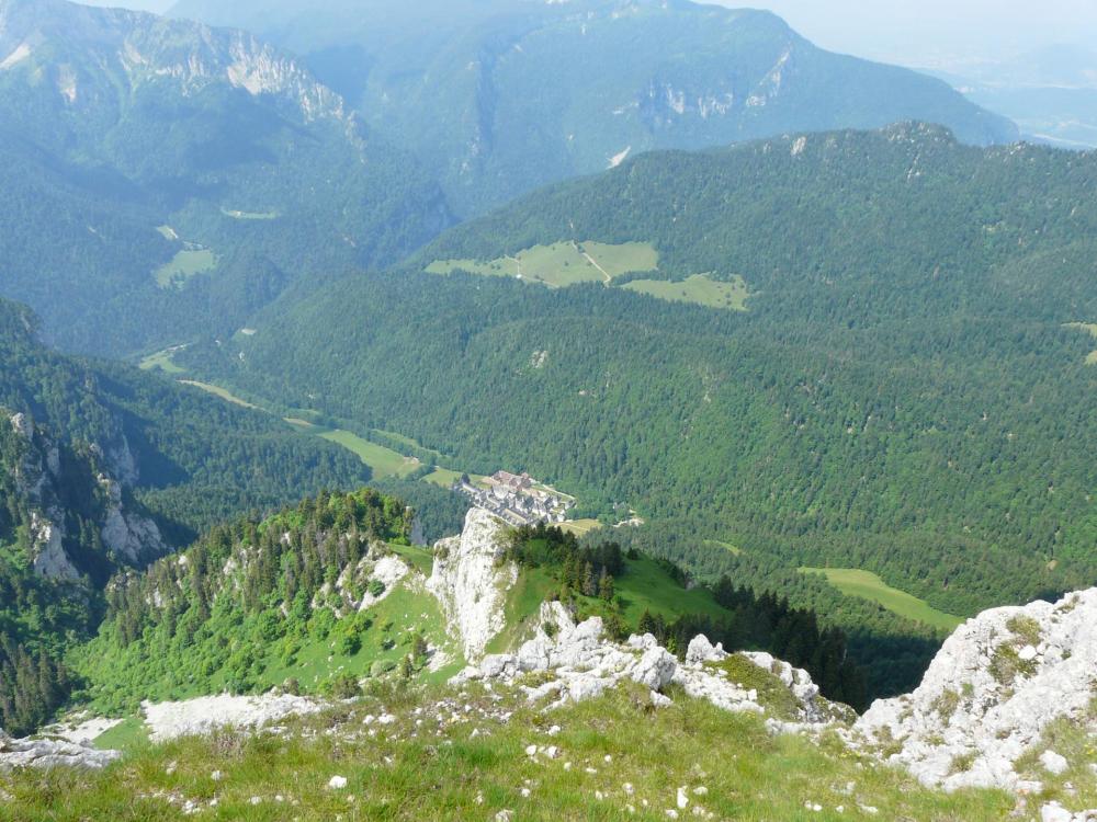 Sous le sommet du Grand Som, la grande Chartreuse