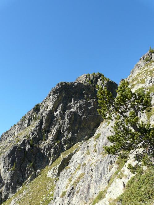 la passerelle de la via des lacs Robert vue au départ