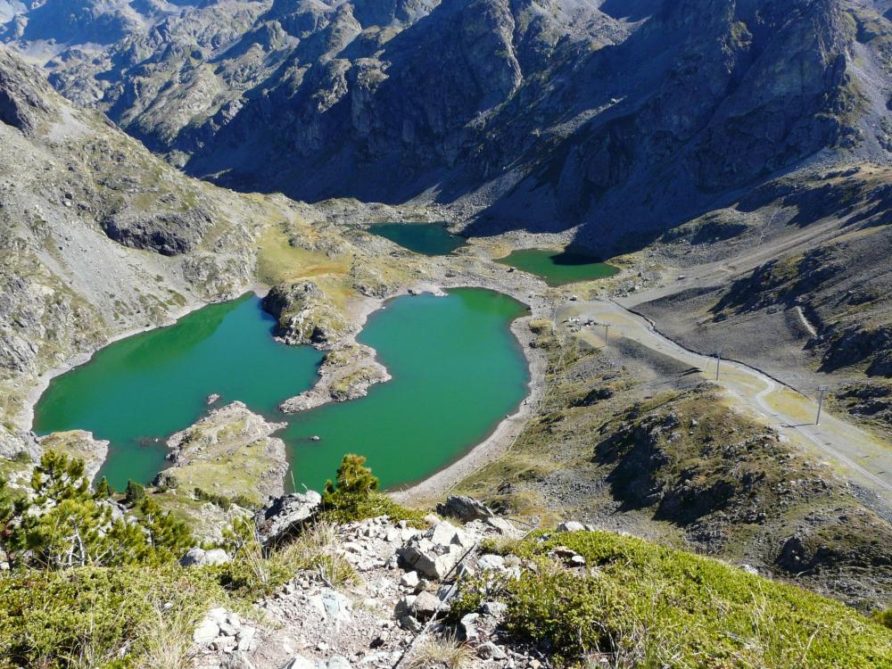 Vue sur les lacs Robert depuis la via ferrata