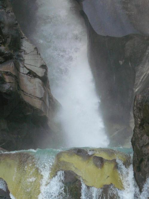 Via de la cascade à Pralognan, il ne manque que le son !