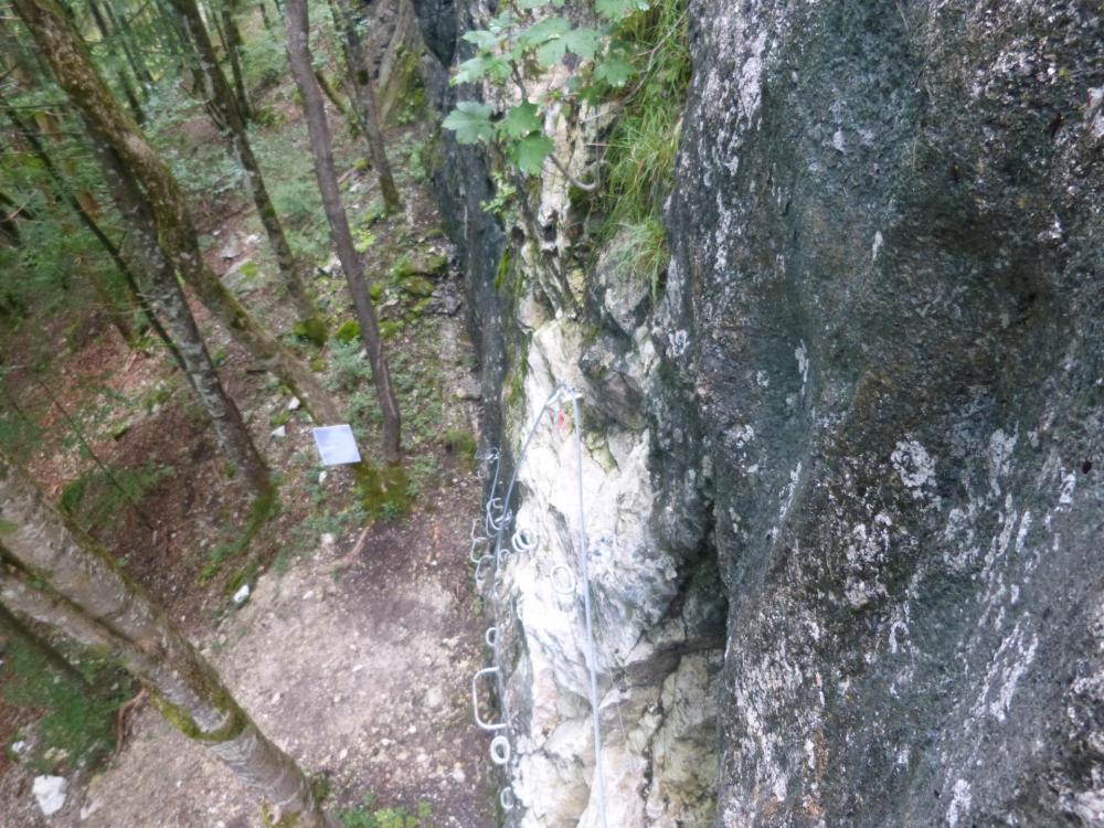 La via du Chatelard à Bellevaux, départ vertical mais pas difficile