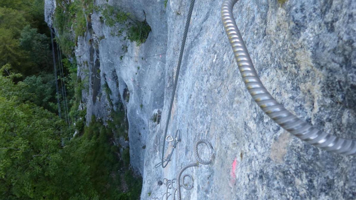 Via ferrata du Chatelard     Bellevaux     Haute Savoie