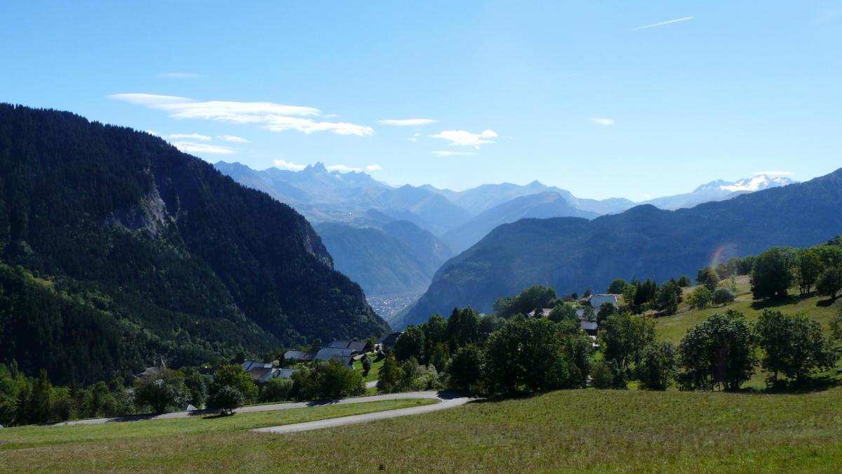 Montée à vélo du col de Chaussy depuis  Pontamafrey  Savoie