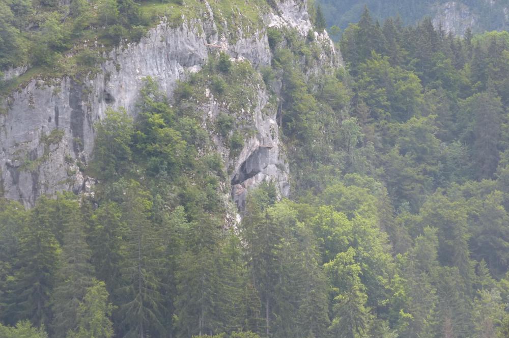 La baume ou grotte de Cristal qui fait la spécifité de la  troisième via ferrata de bellevaux
